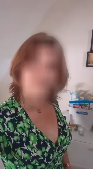 Dilara, 33