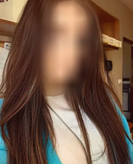 Elif, 27