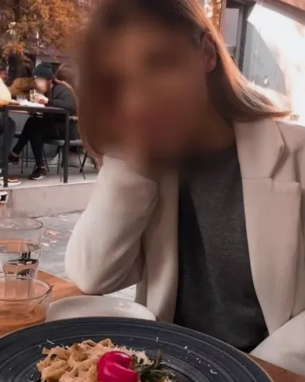 Josephine, 37