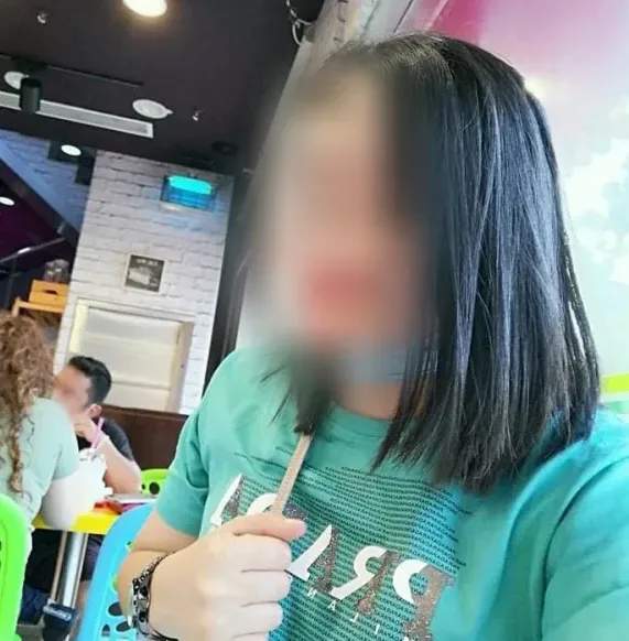 Katrin, 37
