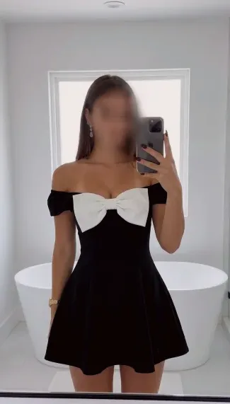 Melanie, 28