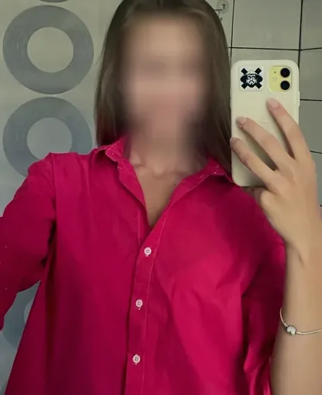 Svenja, 27